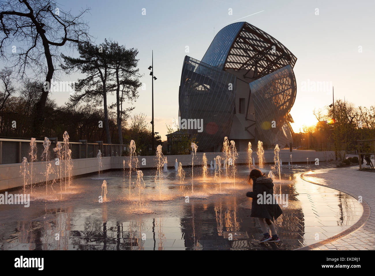 Louis Vuitton Foundation, il Bois de Boulogne, Parigi, Ile-de-France, Francia Foto Stock