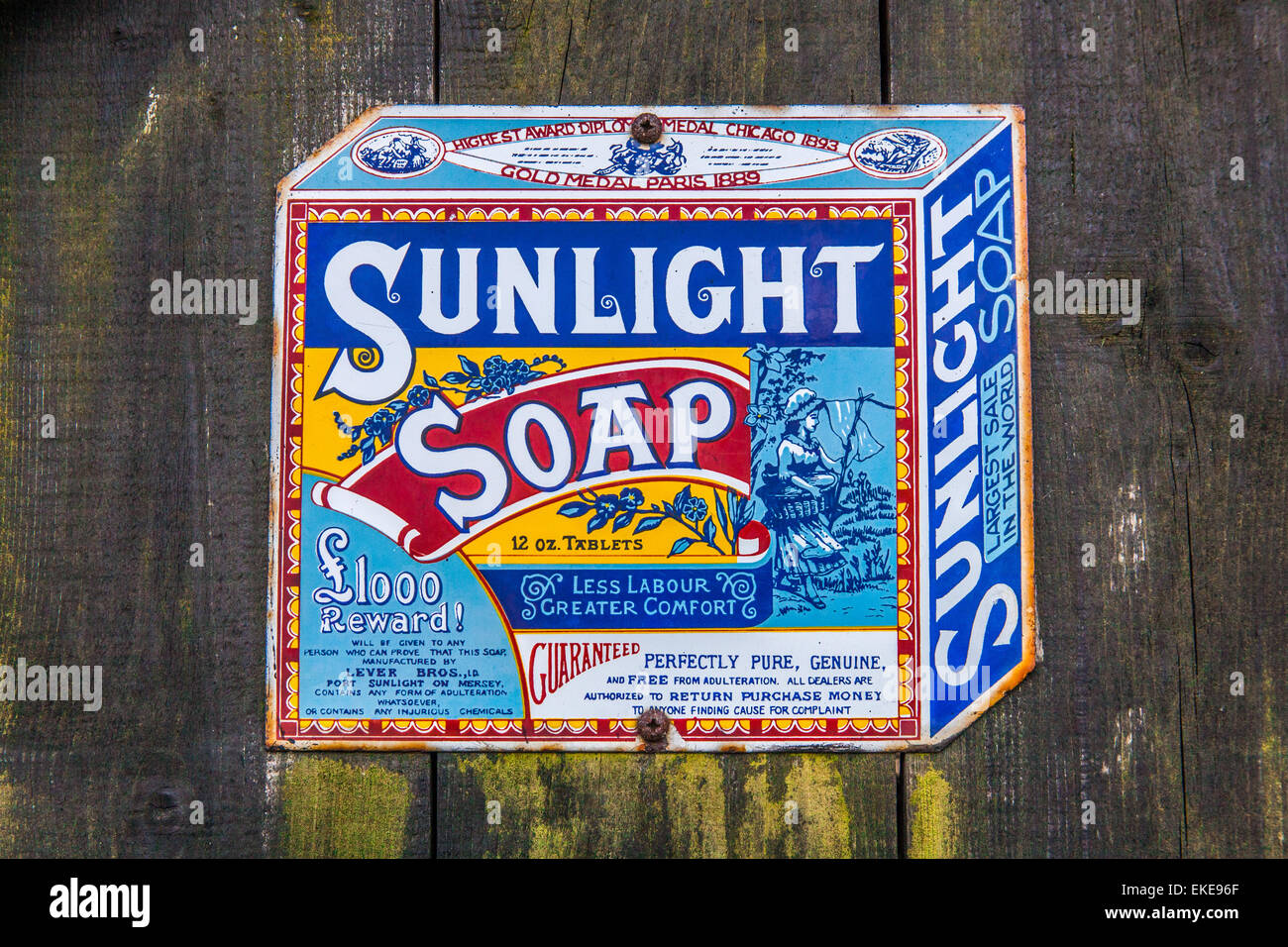 Luce solare vecchio segno di sapone,Alresford Stazione, linea di crescione, metà Hants Railway, Hampshire, Inghilterra, Regno Unito Foto Stock