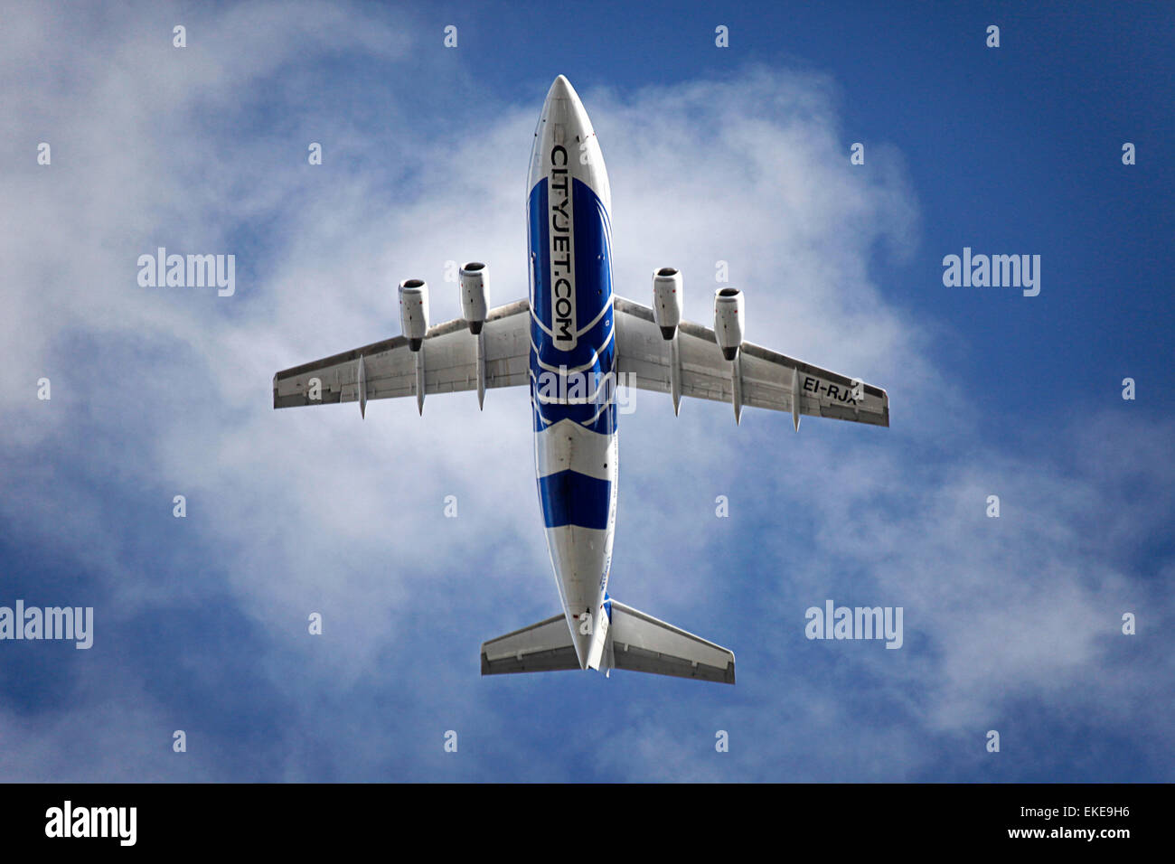 City Jet RJ85 (Leinster livrea) visualizzazione al volo fest a Dublino nel 2013, Irlanda Foto Stock