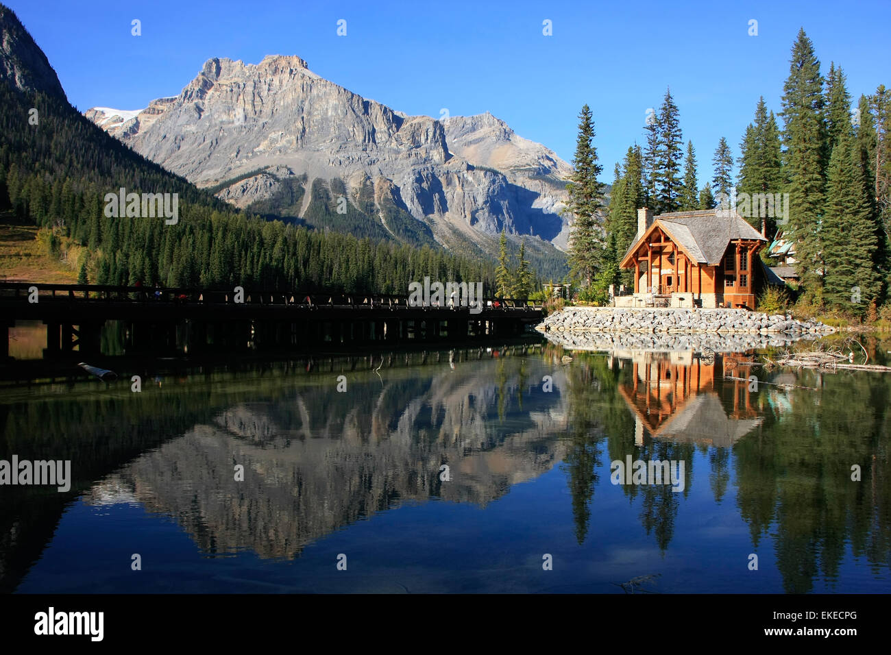 Casa in legno presso il Lago di Smeraldo, Parco Nazionale di Yoho, British Columbia, Canada Foto Stock