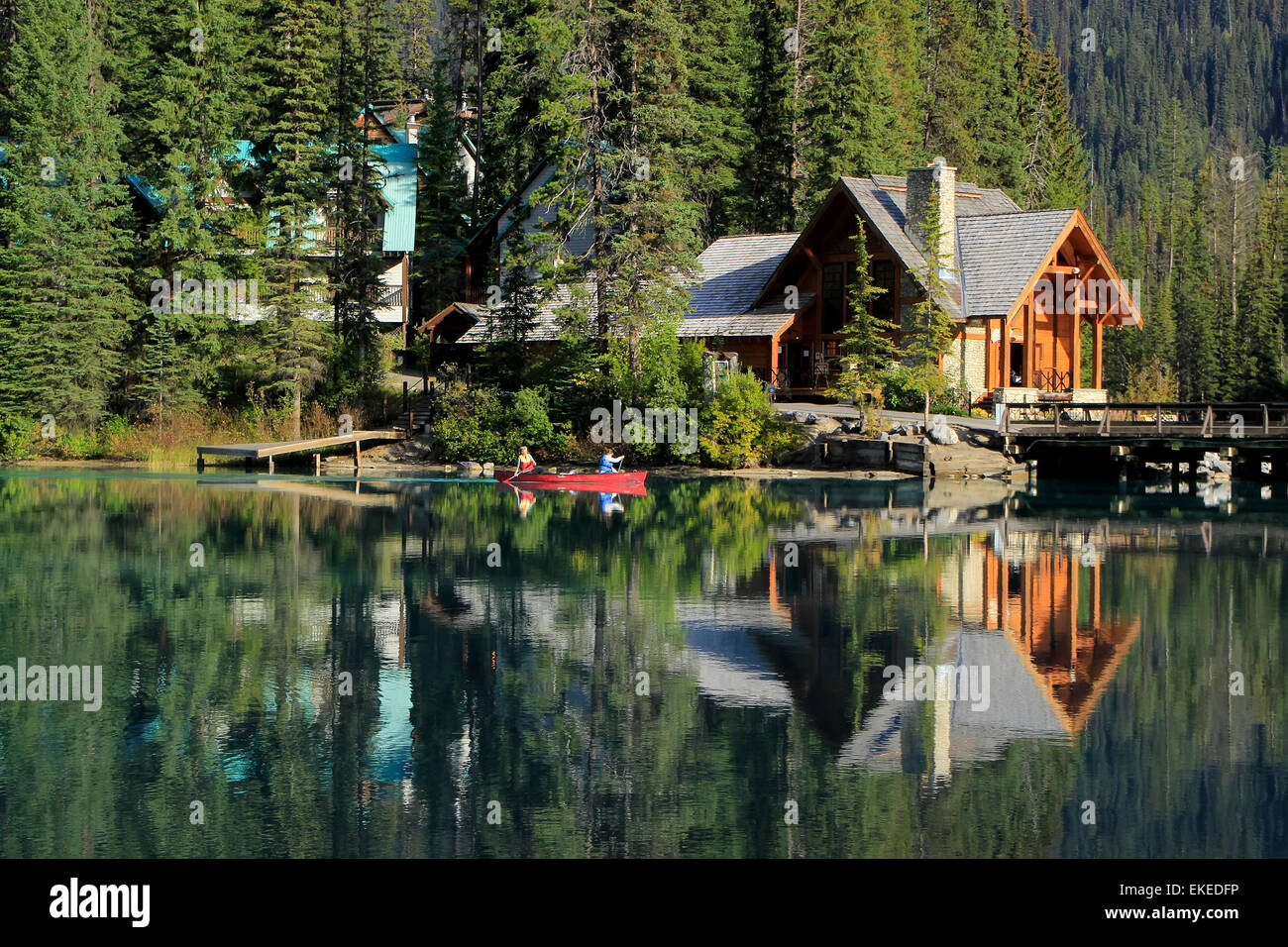 Casa in legno presso il Lago di Smeraldo, Parco Nazionale di Yoho, British Columbia, Canada Foto Stock