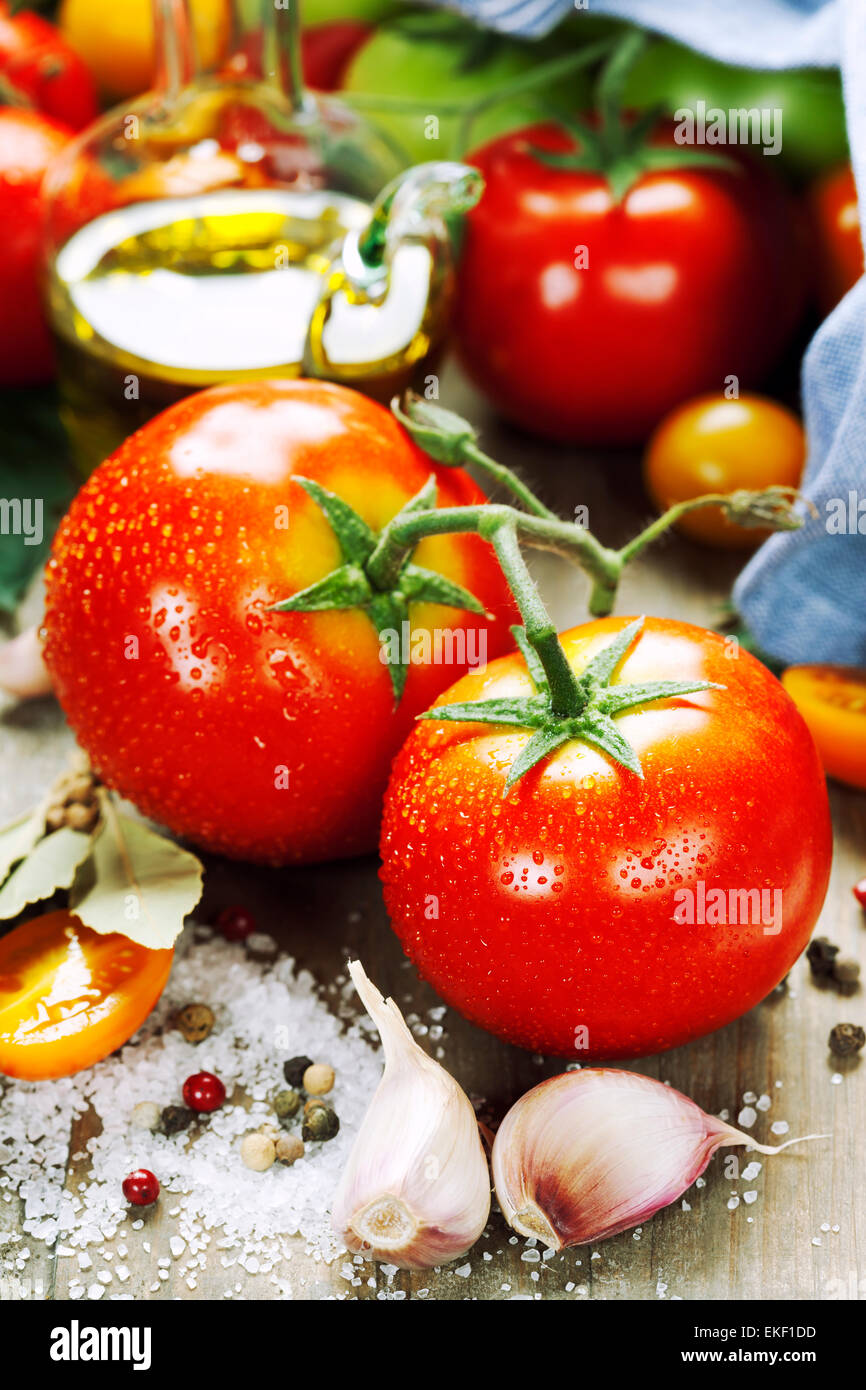 Pomodori freschi Foto Stock