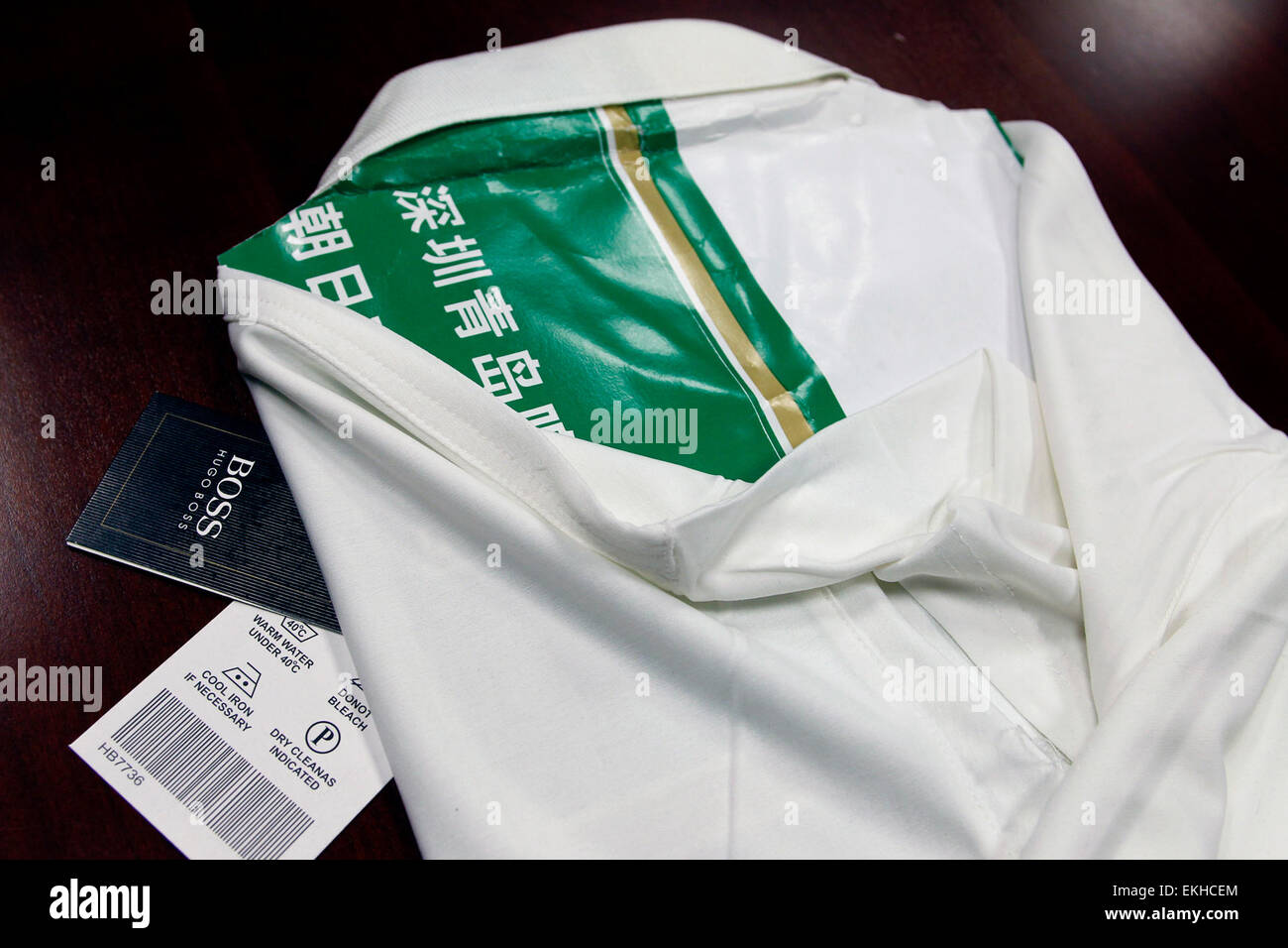 Contraffazione di Hugo Boss Golf Shirt Foto stock - Alamy