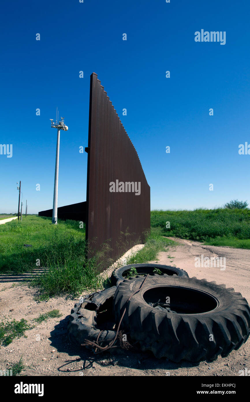 La CBP Quick Reaction Force ha condotto esercitazioni di addestramento rapido in collaborazione con le forze dell'ordine locali presso l'Advanced Training Center di Harper's Ferry, West Virginia. Foto di James Tourtellotte. Foto Stock