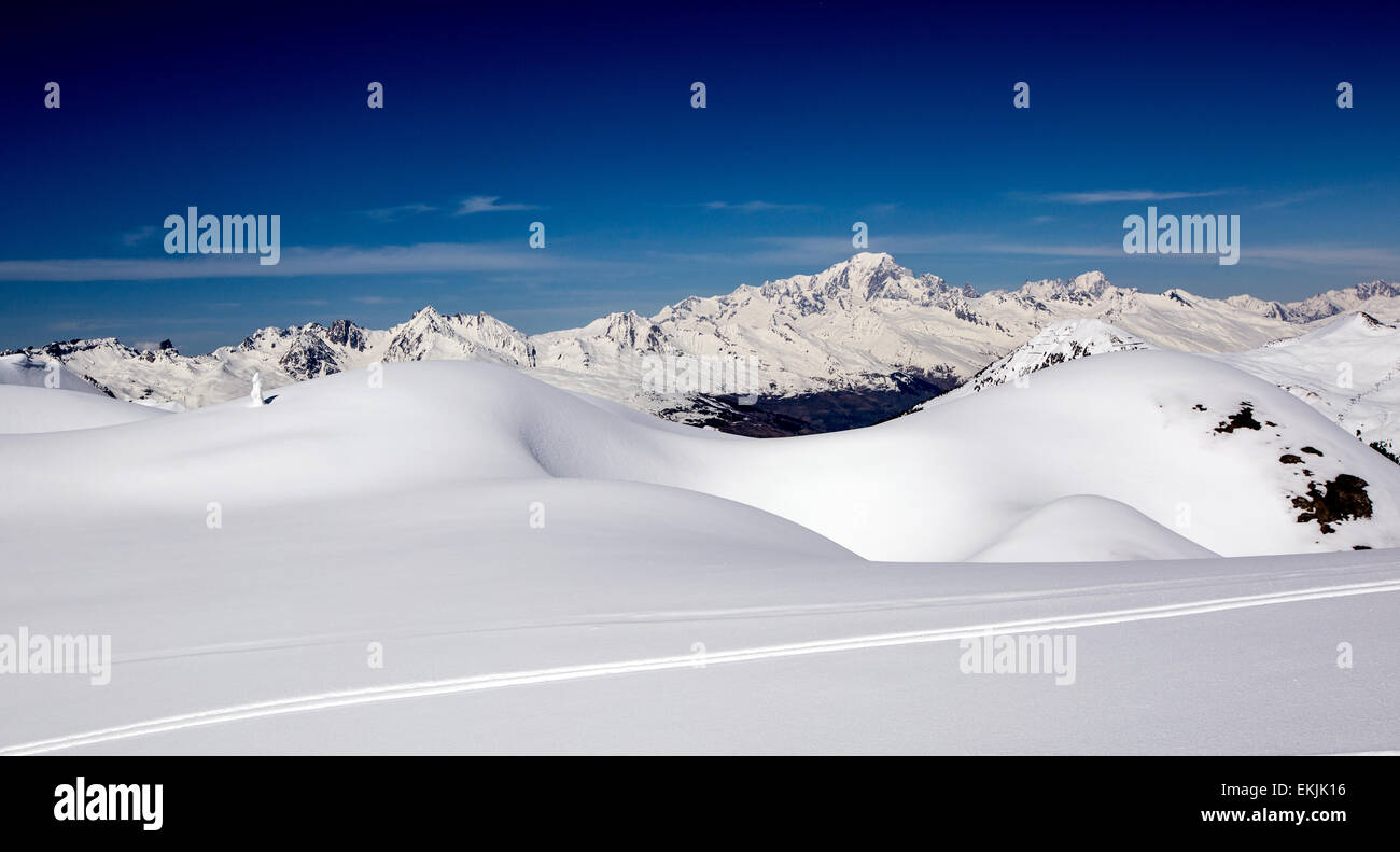 Paesaggio di montagna a La Plagne sulle Alpi francesi Francia Foto Stock