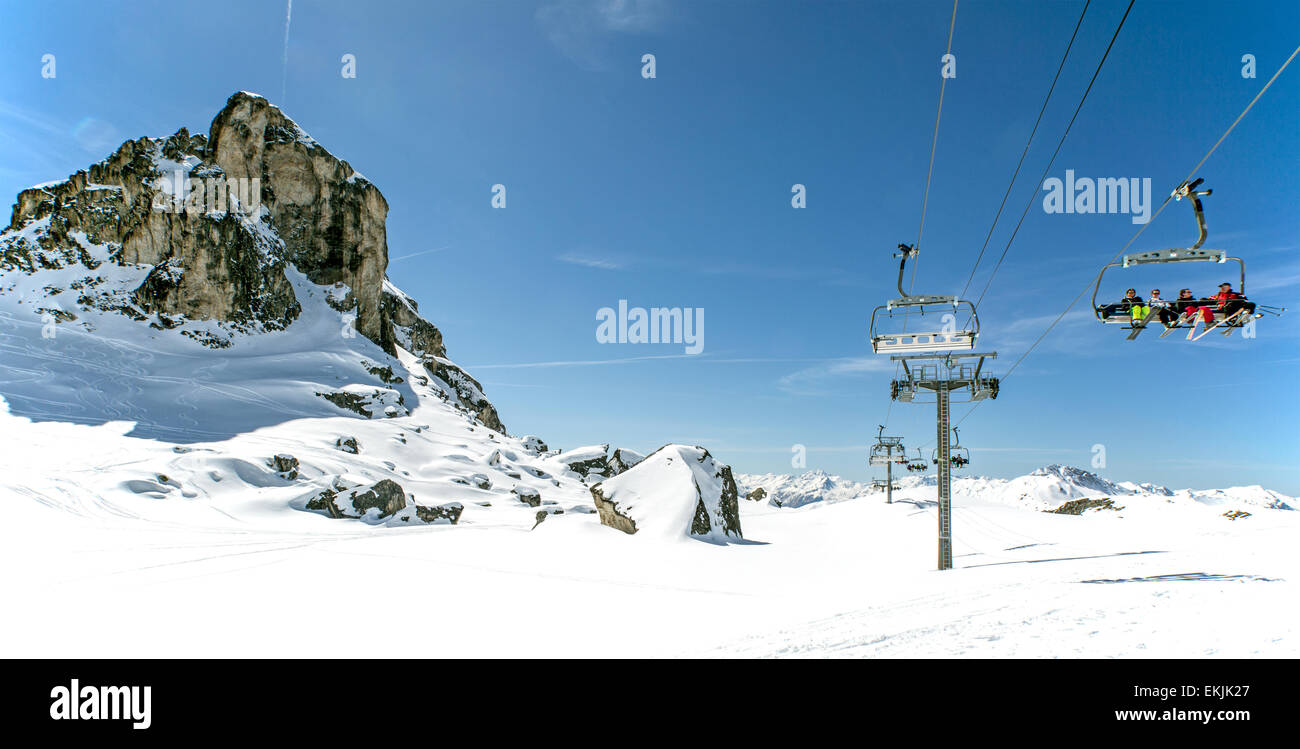 Sciare a La Plagne sulle Alpi francesi Francia Foto Stock