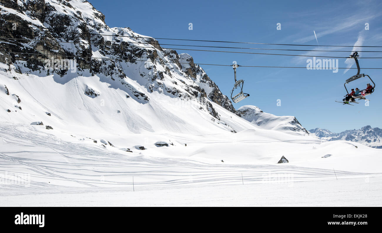 Sciare a La Plagne sulle Alpi francesi Francia Foto Stock