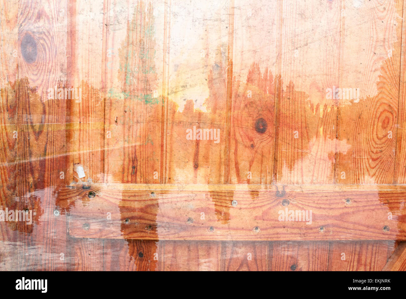 La libertà dietro la porta. immagine a doppia esposizione Foto Stock