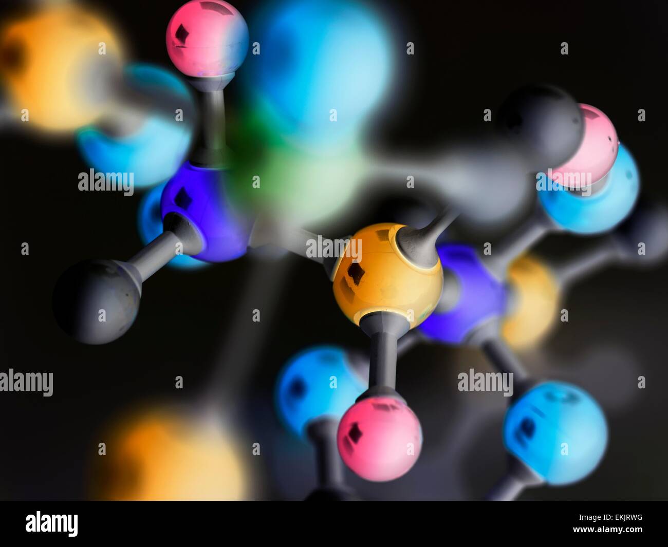 Sfera e stick modello, chimica, chimica, composto, connessioni, modello molecolare, della struttura molecolare, molecola, nessuno, nessuno, nessuno, sfondo semplice, la ricerca, la ricerca farmaceutica, complessità Foto Stock