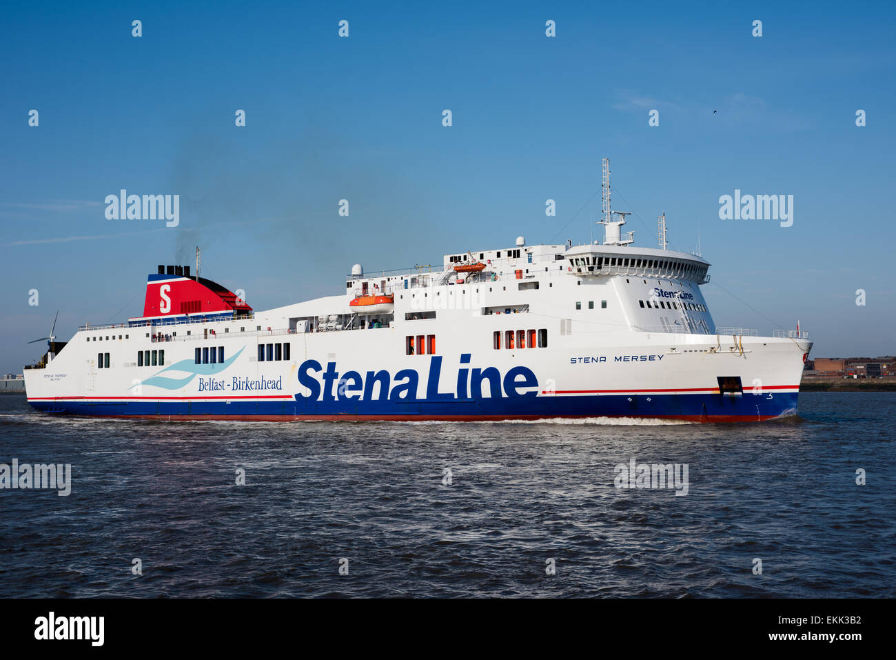 Stena Line, Belfast a Birkenhead traghetto sul fiume Mersey Foto Stock