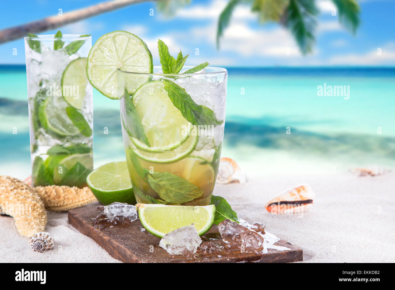 Il mojito fresco drink sulla spiaggia Foto Stock