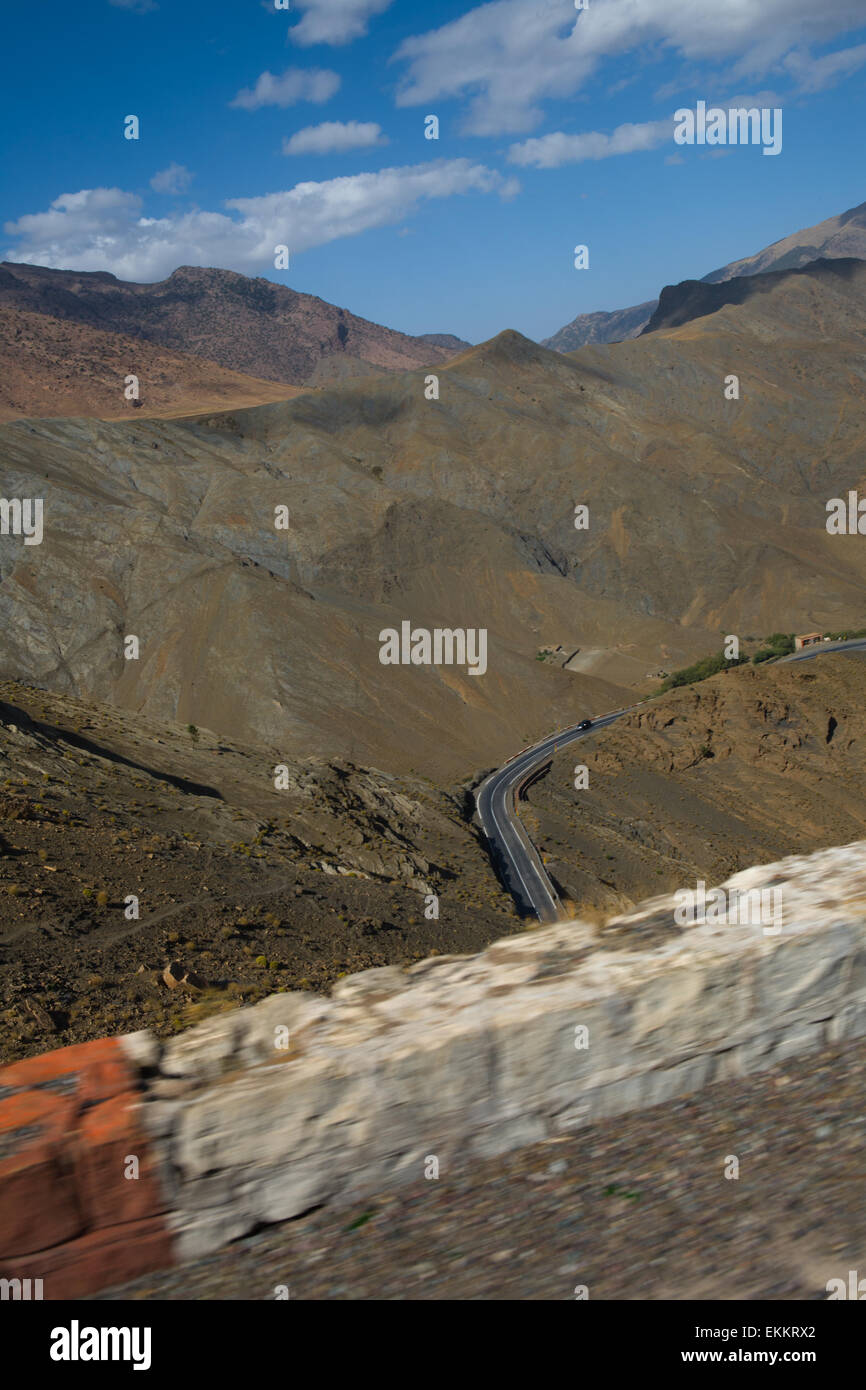 La strada attraverso hiht atlante, Marocco Foto Stock