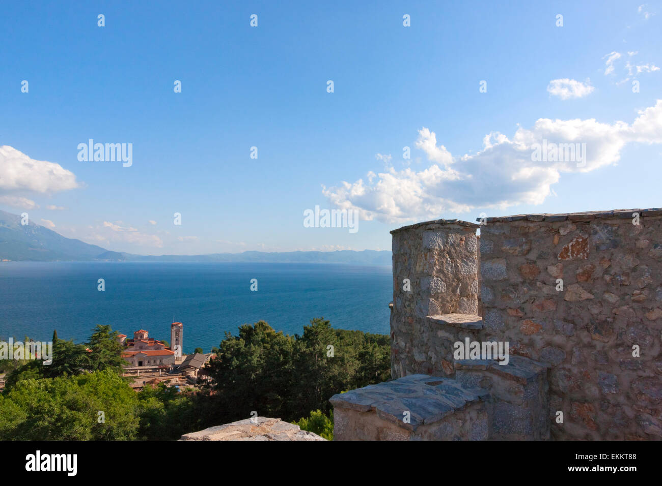 Lo Zar Samuil della fortezza e Plaosnik dal lago di Ohrid, Ohrid, Repubblica di Macedonia Foto Stock