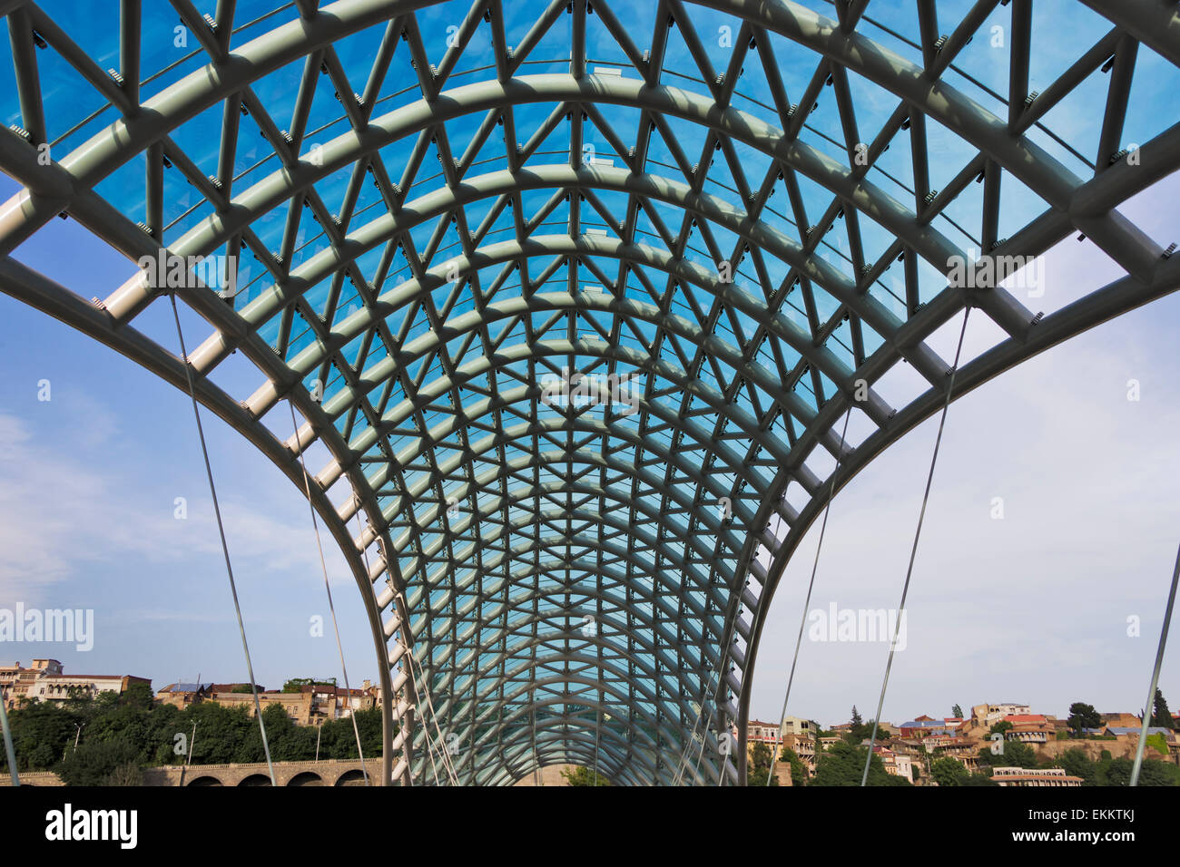 Ponte di Pace su Mt'k'vari (Kura) Fiume,Tbilisi, Georgia Foto Stock