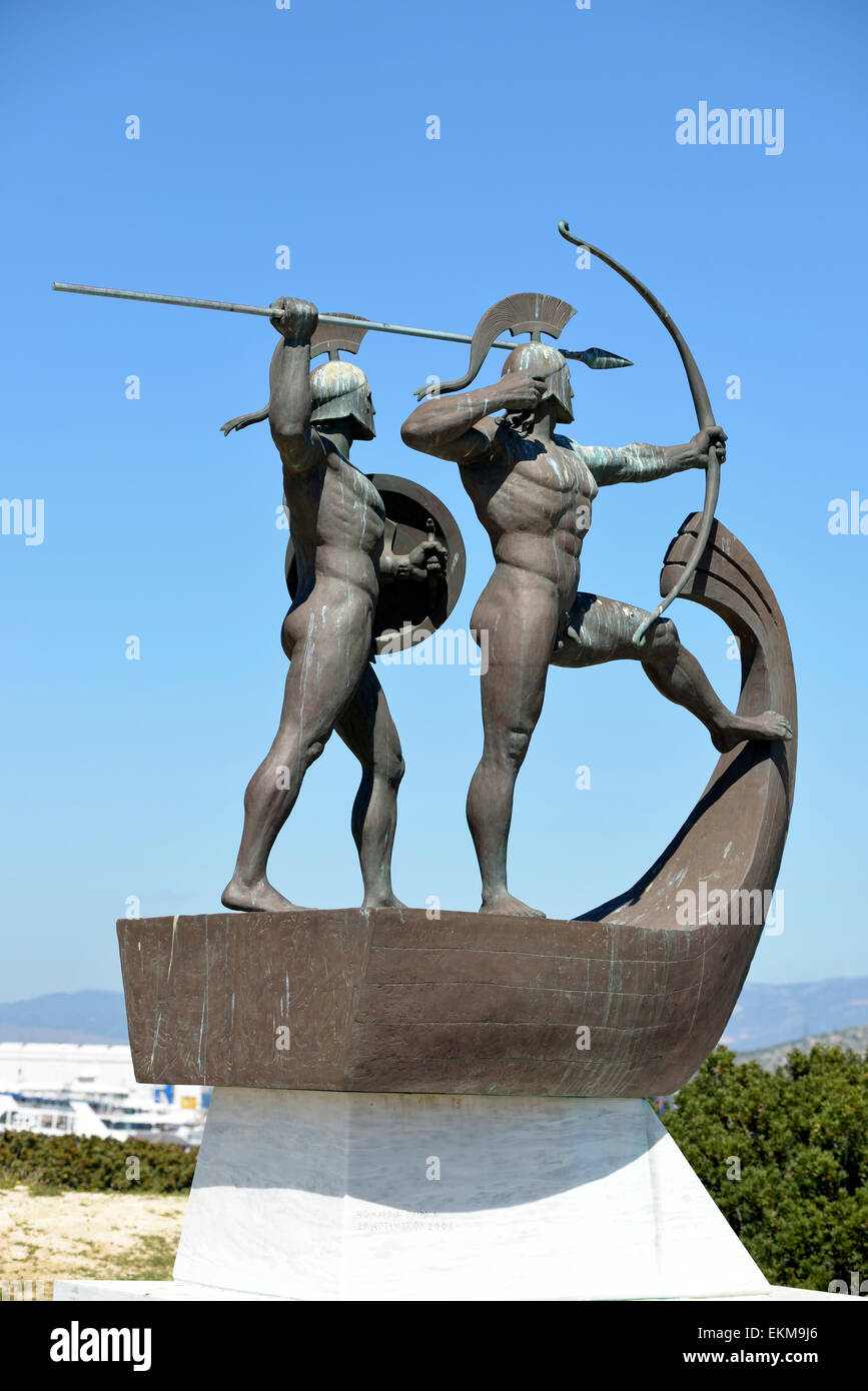 Un monumento di Salamina sea-lotta Foto Stock