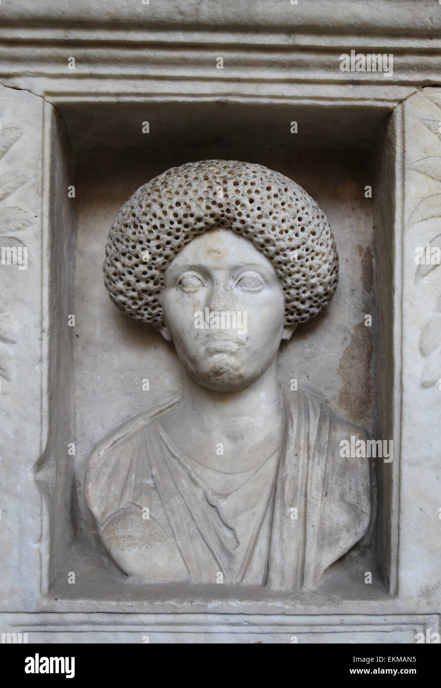 Lapide romana. Il marmo. Sollievo. Ritratto femminile. Musei Vaticani. Foto Stock