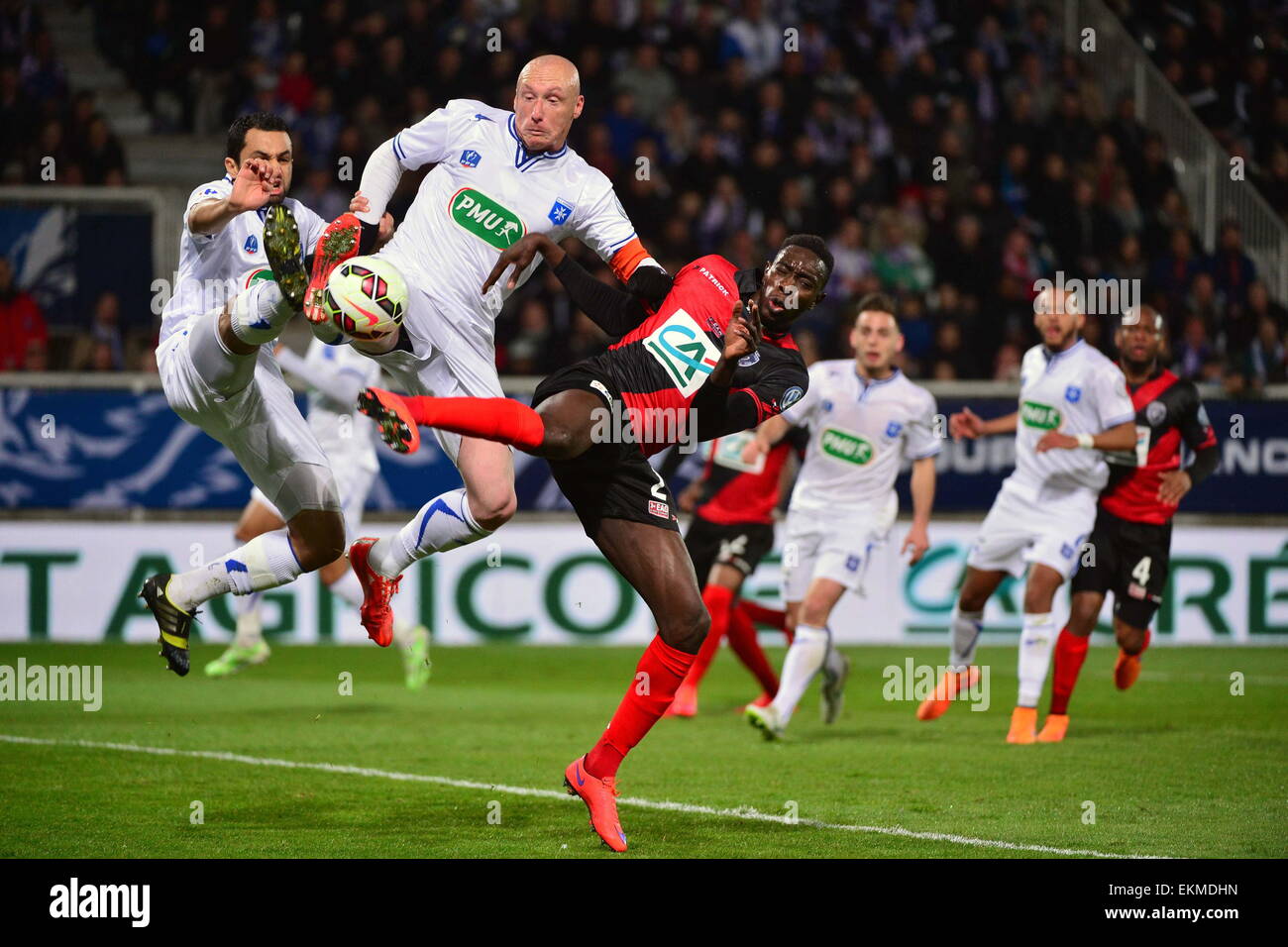 Jamel AIT BEN IDIR/Sebastien PUYGRENIER/Sambou YATABARE - 07.04.2015 - Auxerre/Guingamp - 1/2Finale de Coupe de France.Photo : Dave inverno/Icona Sport Foto Stock