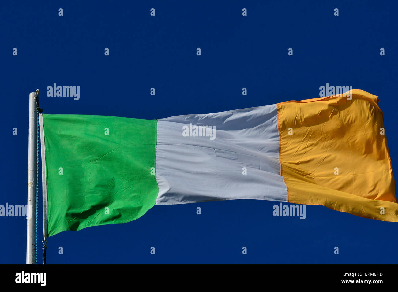 Il Tricolore irlandese, la bandiera nazionale della Repubblica di Irlanda. Foto Stock