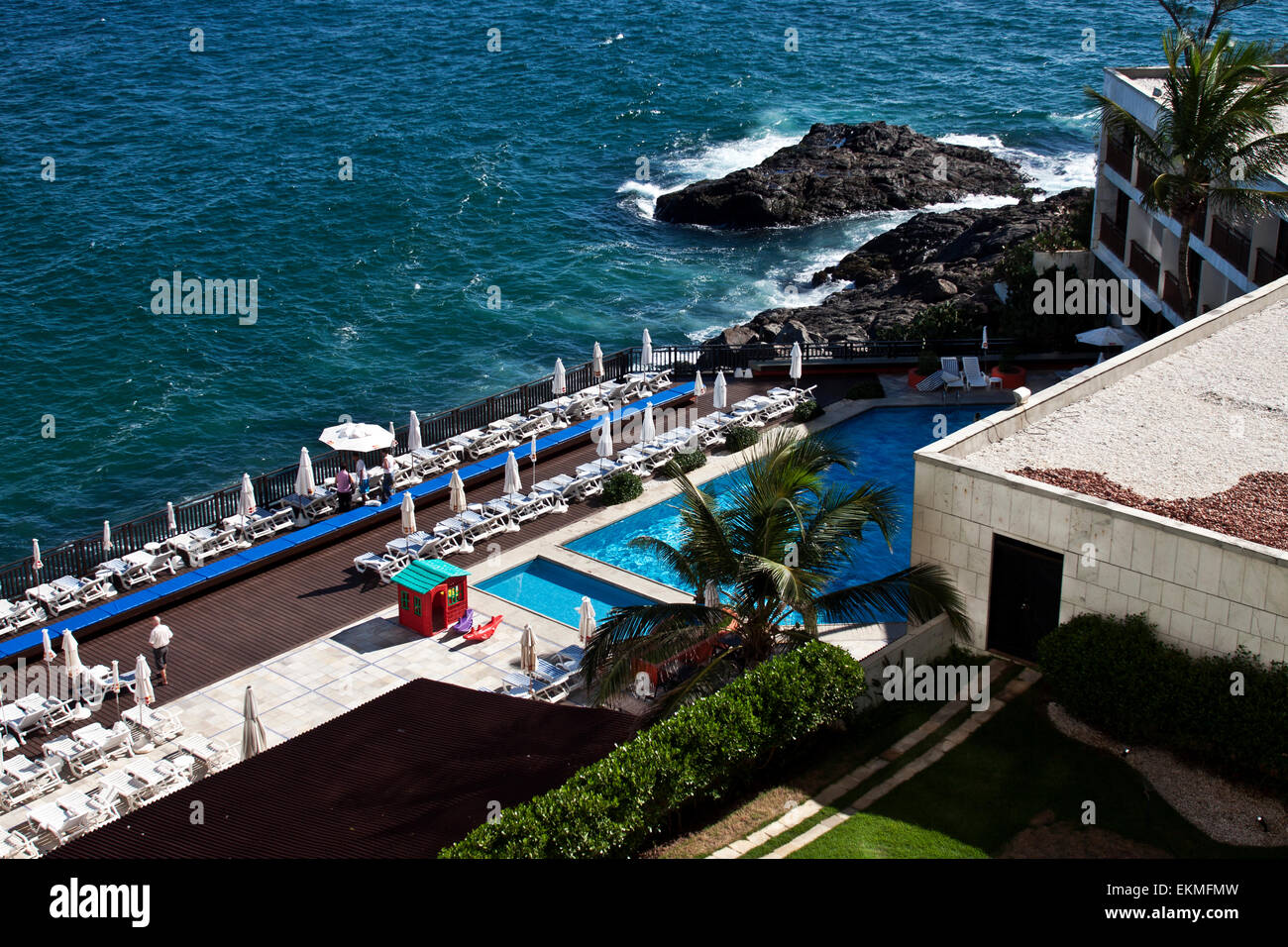 Salvador de Bahia, Brasile, Rio Vermelho Sezione di città, Pestana Bahia Hotel e la zona della piscina. Foto Stock