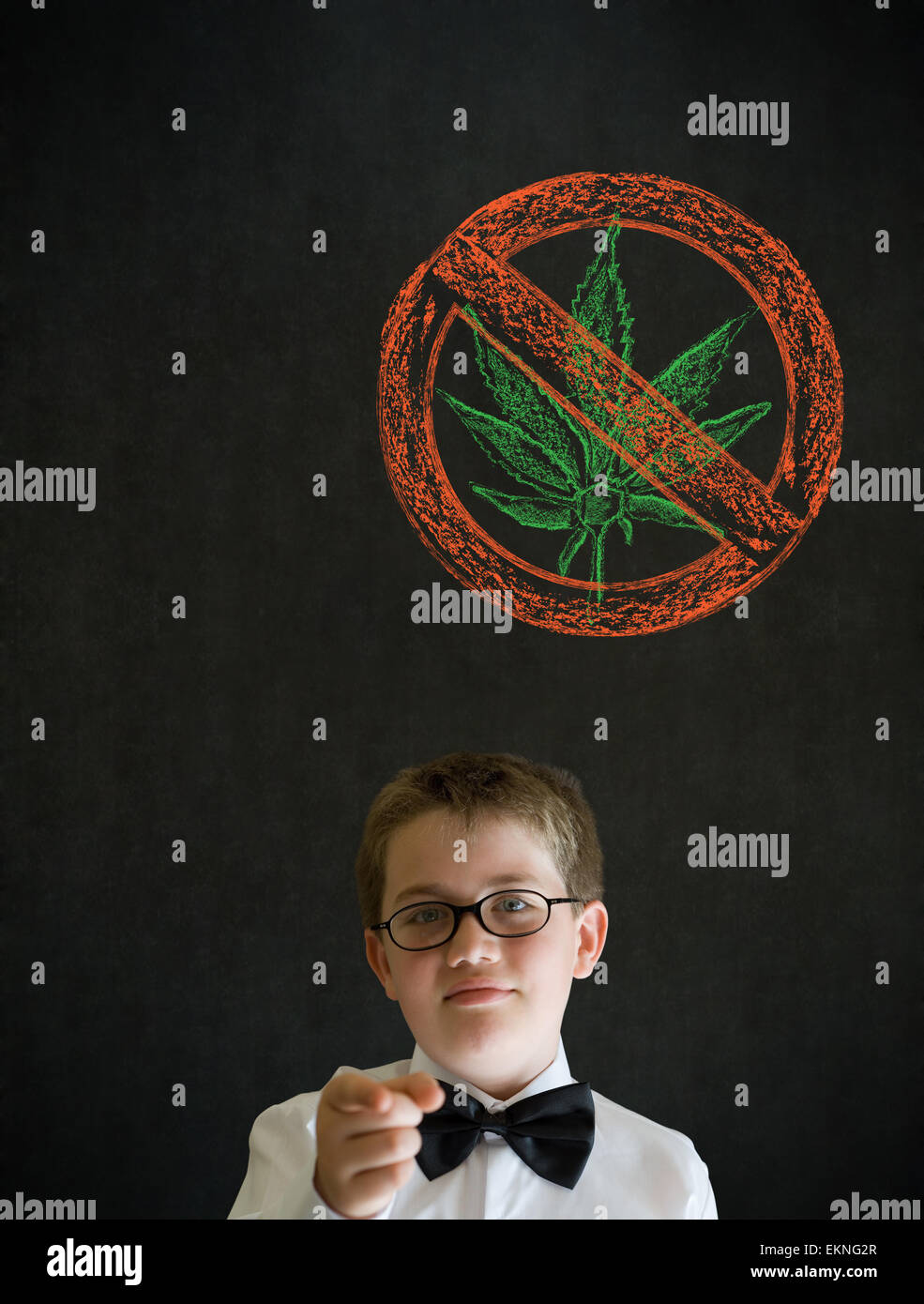 L'istruzione deve pensare ragazzo uomo d affari con no weed marijuana Foto Stock