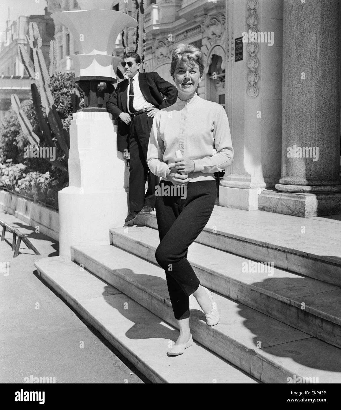 American film Star e cantante Doris Day fotografata al Cannes Film Festival. Il 9 maggio 1955. Foto Stock