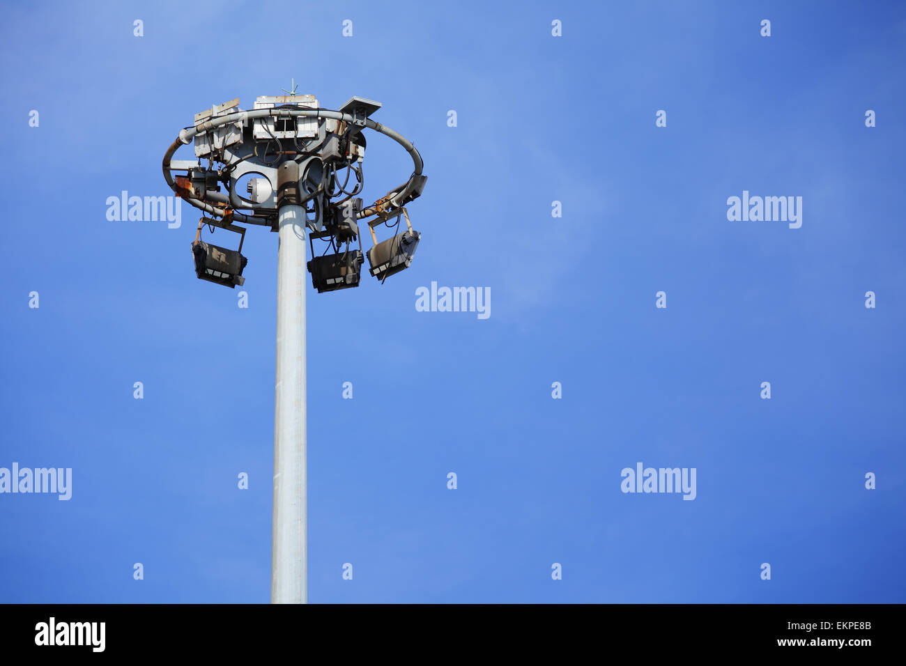Alluvione luce con cielo blu Foto Stock