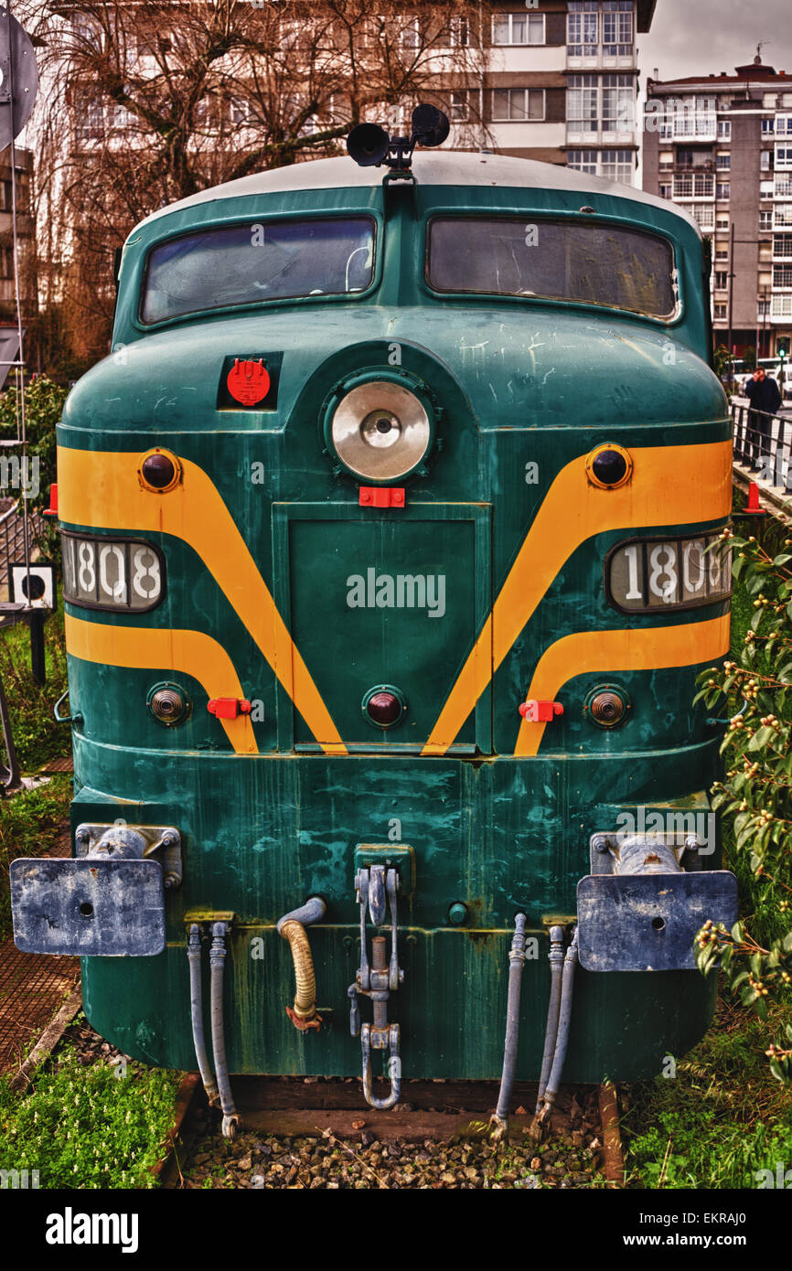 Una vecchia locomotiva diesel sul filtro vintage Foto Stock