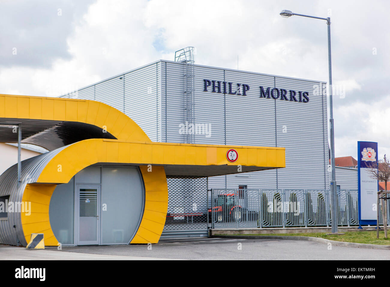 Fabbrica di sigarette Philip Morris, Kutna Hora, Repubblica Ceca Foto Stock