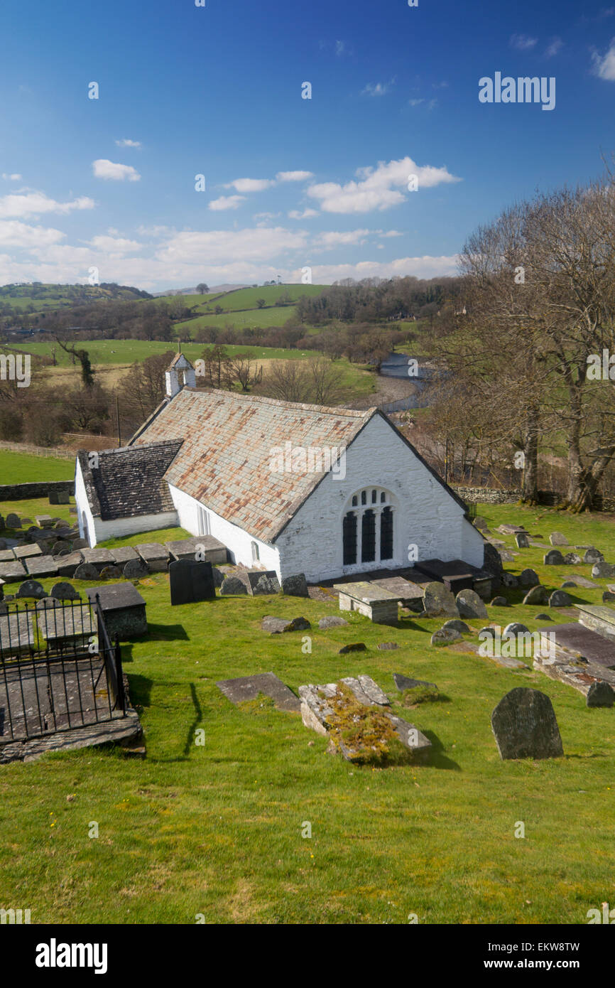 Llangar vecchia Chiesa Parrocchiale dedicata a tutti i Santi sopra fiume Dee vicino a Corwen Denbighshire North East Wales UK Foto Stock