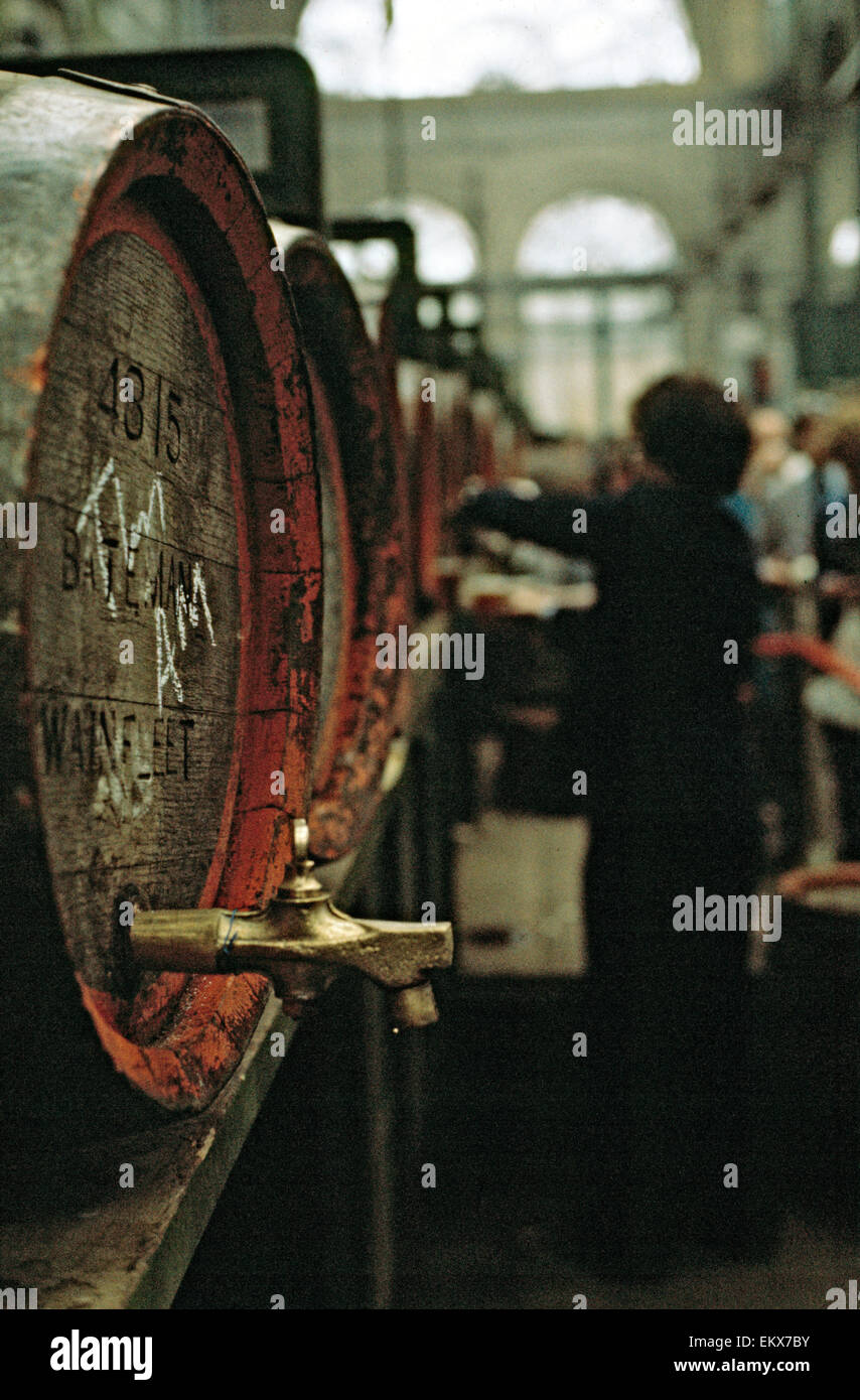 Il Covent Garden Beer Exhibition London REGNO UNITO 1975 Foto Stock