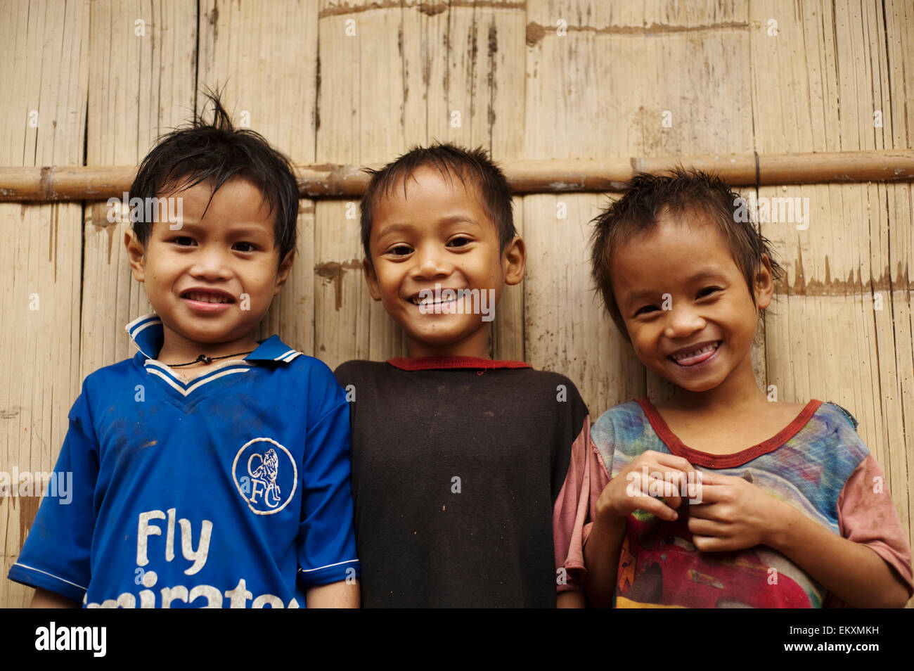 Karen i bambini rifugiati al campo per rifugiati di Mae La,; Mae Sot Thailandia Foto Stock