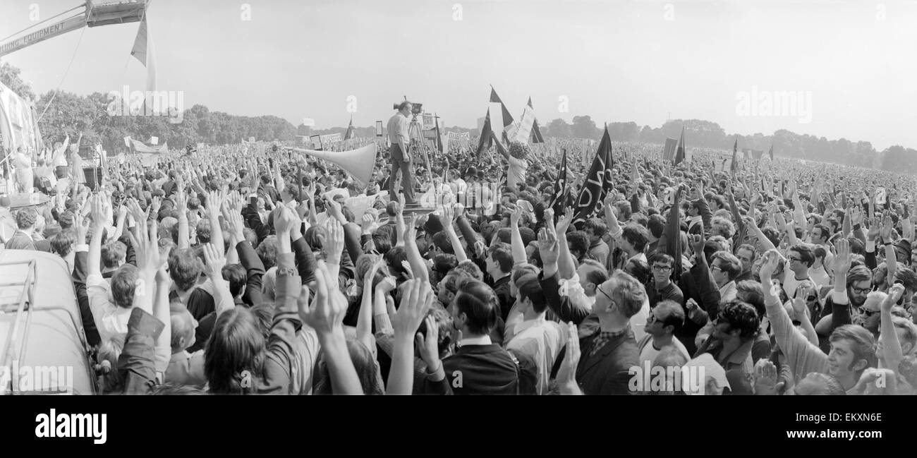 La dimostrazione in Hyde Park circa la situazione politica in Cecoslovacchia. Il 25 agosto 1968 Foto Stock