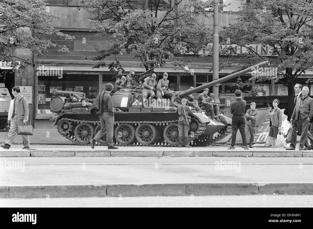 Praga, Cecoslovacchia. La Primavera di Praga, un periodo di liberalizzazione politica in Cecoslovacchia durante l'epoca del suo dominio da parte dell'Unione Sovietica dopo la Seconda Guerra Mondiale. Agosto 1968. Foto Stock