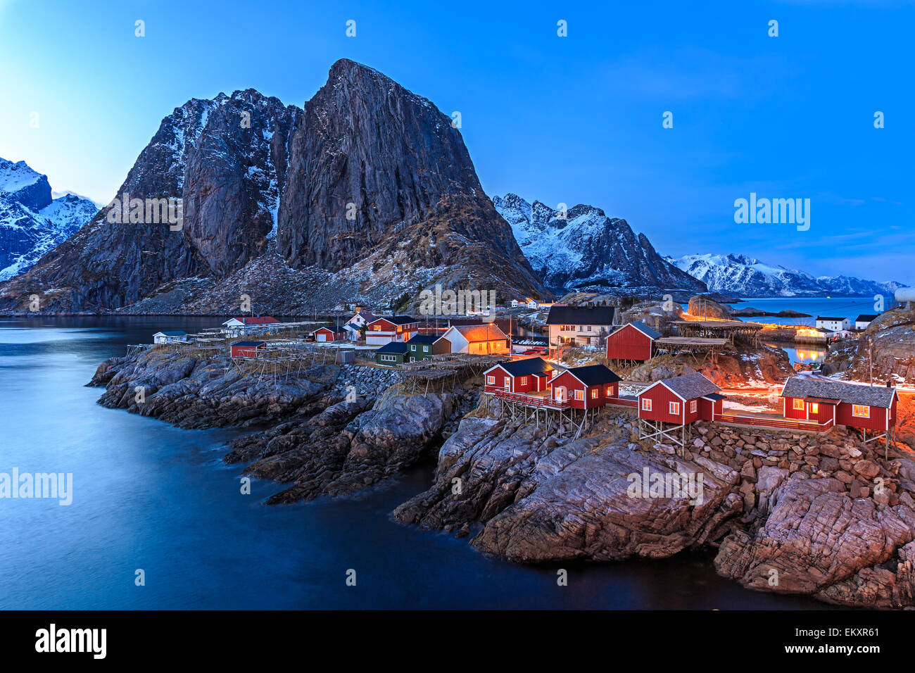 Reine villaggio di pesca in Lofoten, Norvegia Foto Stock