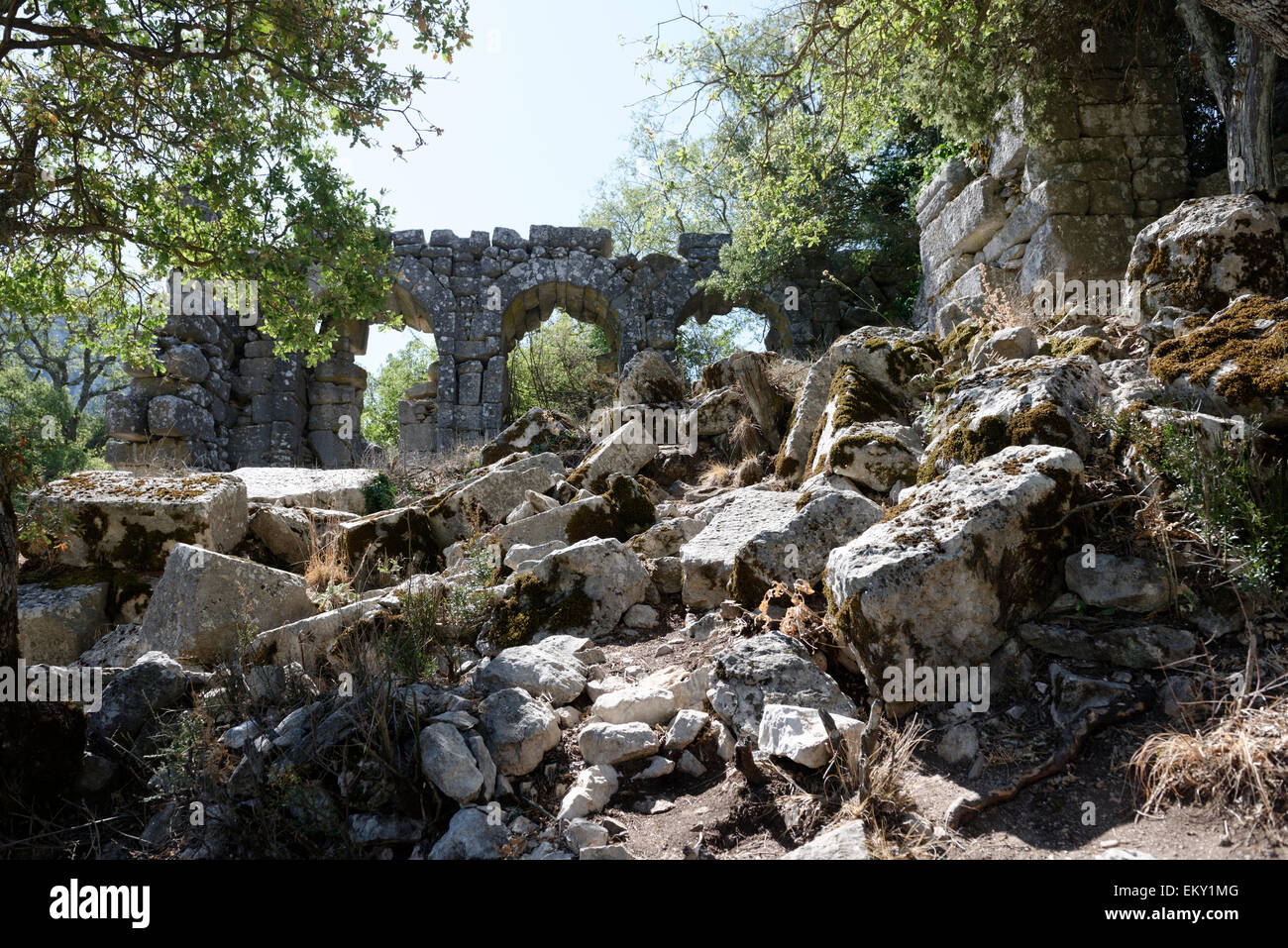 Acquedotto romano che fiancheggiano il Royal King Road. Termessos, nella Turchia meridionale. Foto Stock