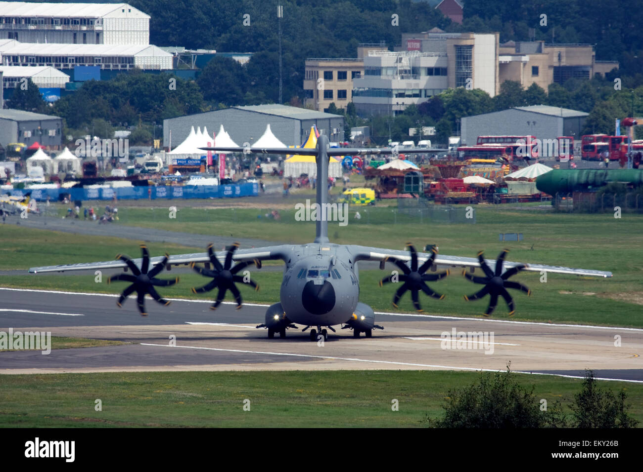 Airbus A400M Atlas i velivoli militari da trasporto a Farnborough Airshow Internazionale 2014, REGNO UNITO Foto Stock