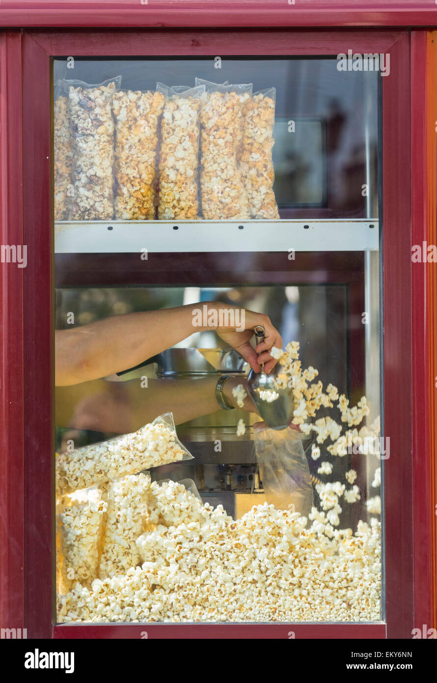 Venditore di popcorn Foto Stock