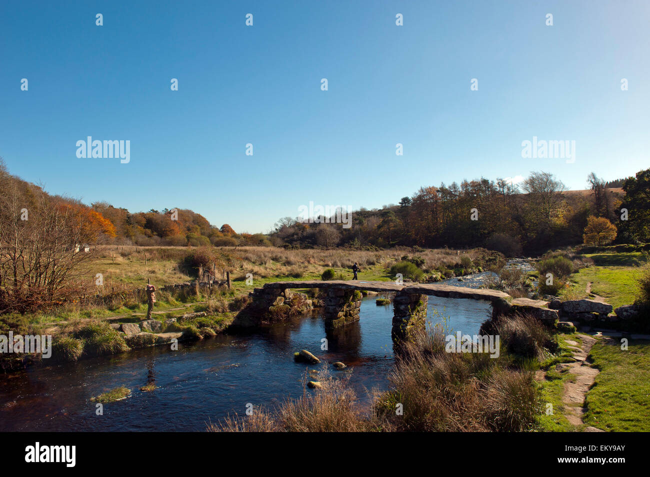 Battaglio Postbridge ponte ad est del fiume Dart Parco Nazionale di Dartmoor Devon England Regno Unito Europa Foto Stock