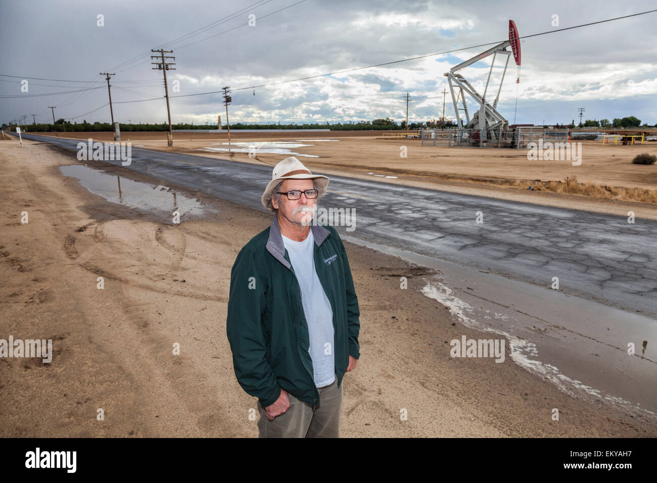 Tom Frantz è una quarta generazione di agricoltore e un livello di qualità dell'aria e anti-fracking militante in Shafter, Kern County, California Foto Stock