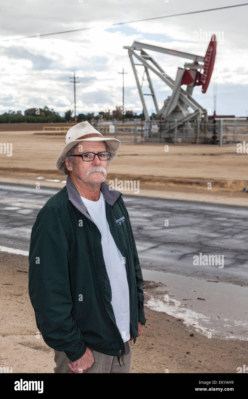 Tom Frantz è una quarta generazione di agricoltore e un livello di qualità dell'aria e anti-fracking militante in Shafter, Kern County, California Foto Stock