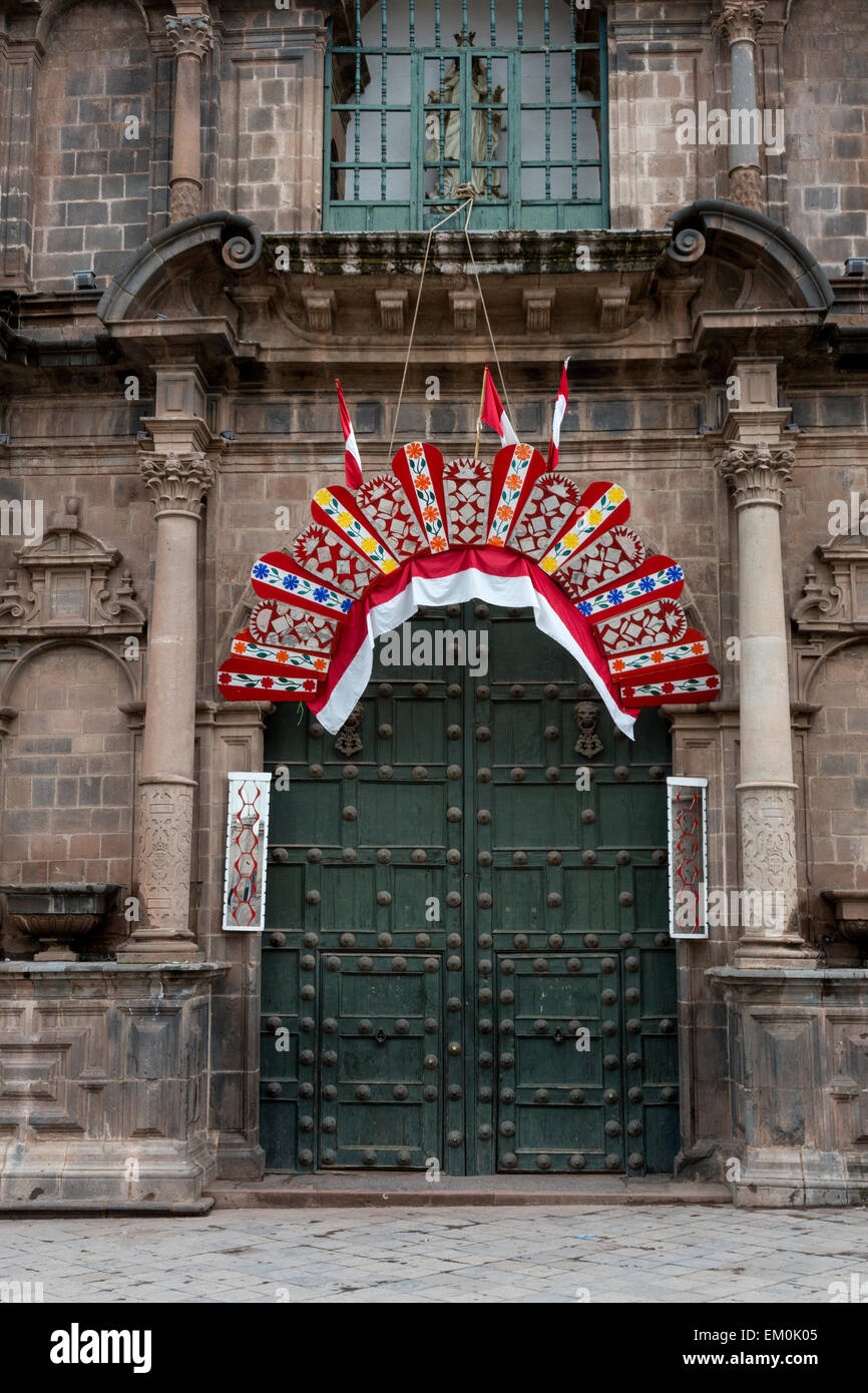 Perù Cusco. Ingresso di La Merced chiesa e monastero, 17th. Secolo. Foto Stock