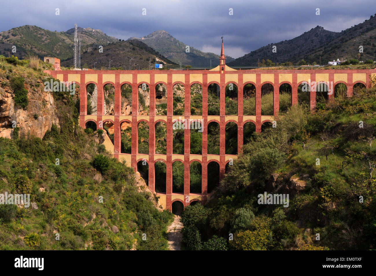 Acquedotto denominato El Puente del Aguila in Nerja,Andalusia, Spagna Foto Stock