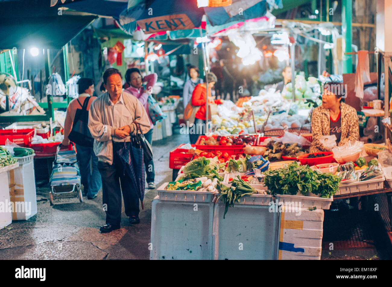Scena di mercato nel centro di Hong Kong. Foto Stock