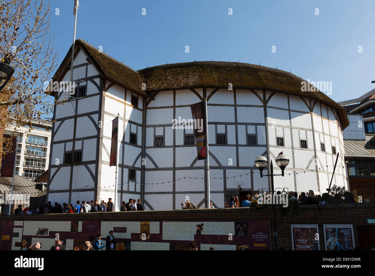 Il Globe Theatre di Shakespeare, Bankside, Southwark, Londra, Inghilterra, Regno Unito Foto Stock