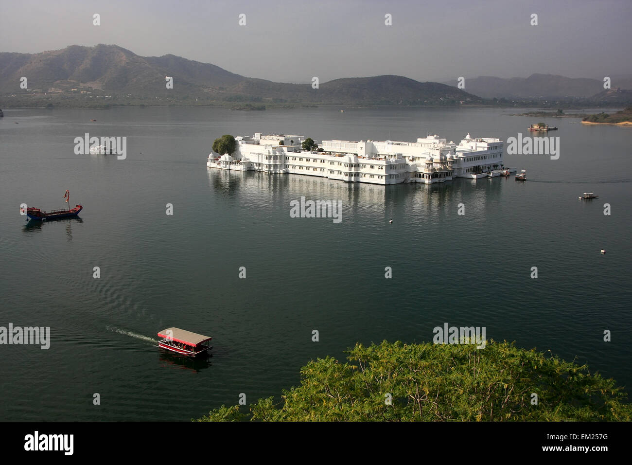 Lake Palace, Jagniwas island, Udaipur, Rajasthan, India Foto Stock