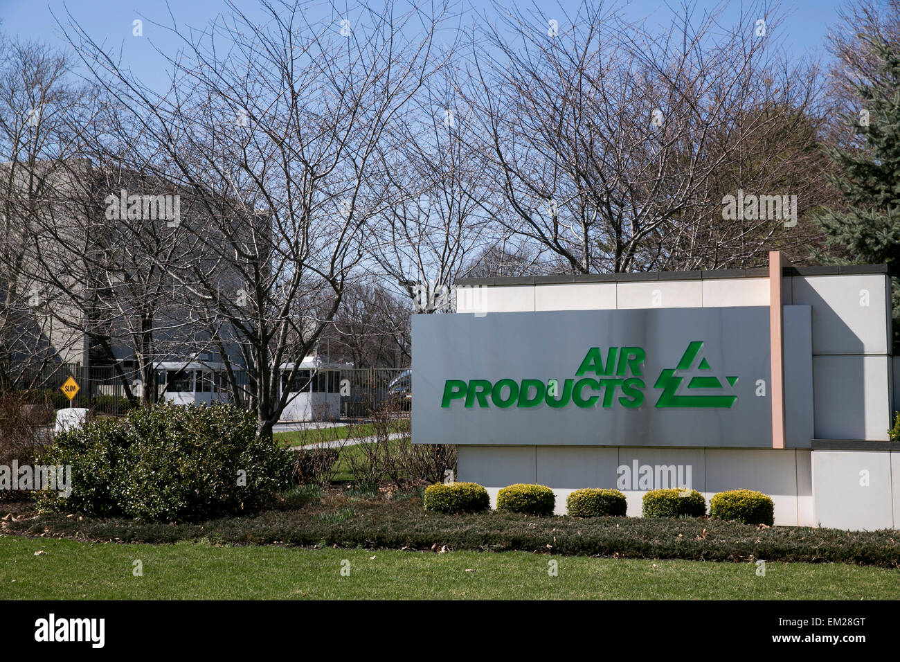 Un logo segno al di fuori della sede di Air Products e Chemicals, Inc. di Allentown, Pennsylvania. Foto Stock