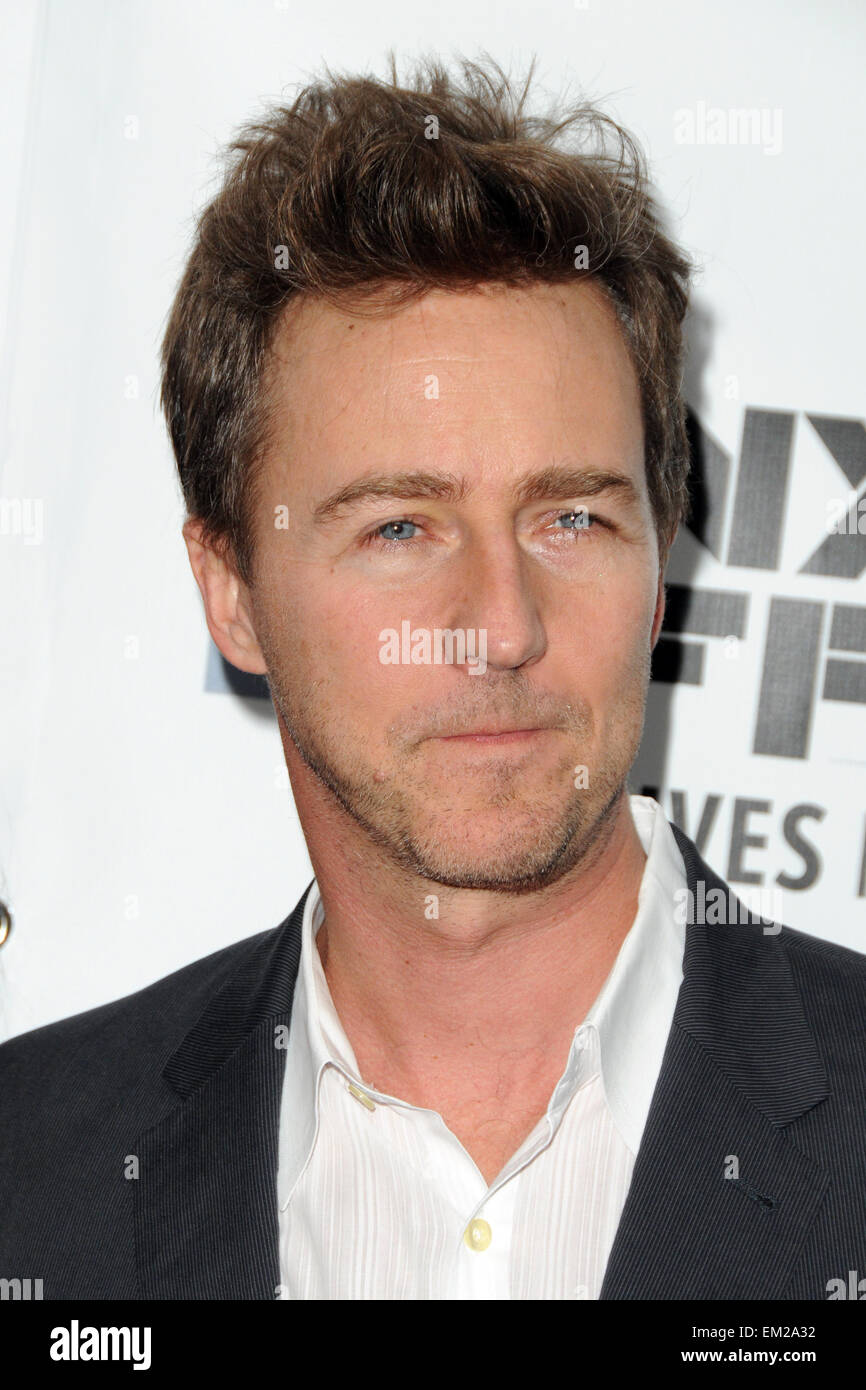 **File foto** 52nd New York Film Festival chiusura di notte di Gala per la presentazione di "Birdman: o l'inaspettato VIRTÙ DELL' ignoranza" - tappeto rosso arrivi con: Edward Norton dove: Manhattan, New York, Stati Uniti quando: 12 Ott 2014 Foto Stock