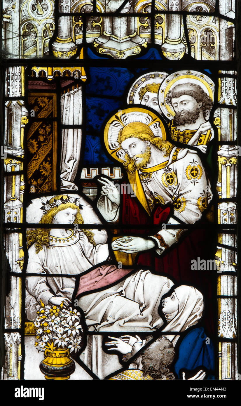 Cristo la guarigione del bambino malato in vetro colorato, Chiesa di Tutti i Santi, Staunton, Foresta di Dean, Gloucestershire, England, Regno Unito Foto Stock