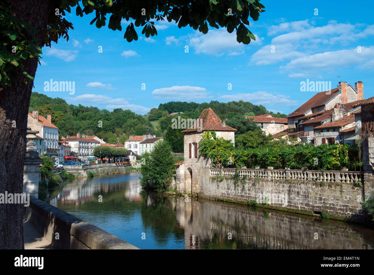 Brantome, "Venezia del Perigord', fiume Dronne, Perigord, Dordogne, Aquitaine, Francia Foto Stock