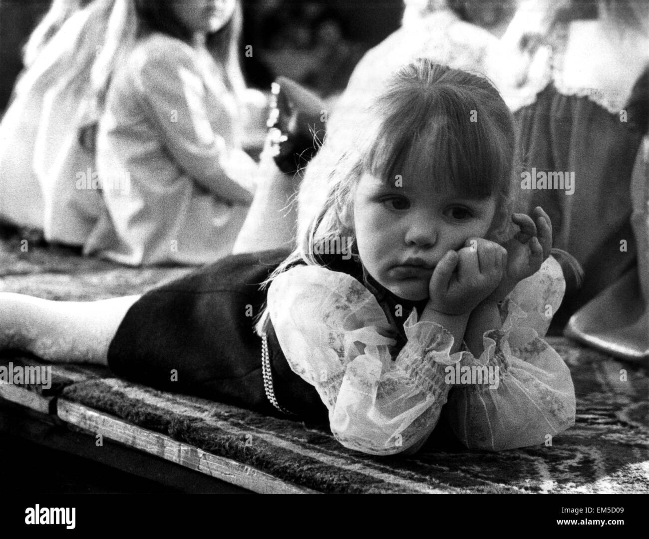 3 anno di età Amanda Todd, sulla passerella. Il 6 gennaio 1972. Foto Stock